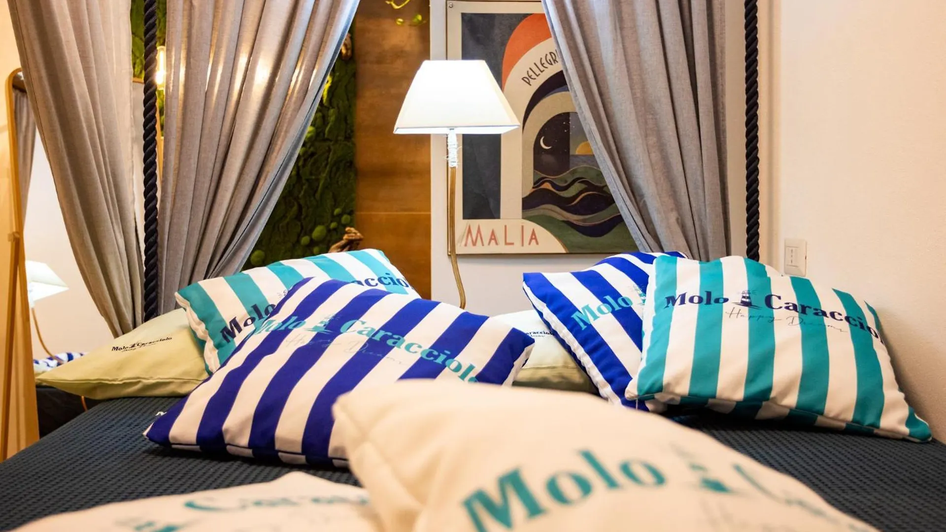 Molo Caracciolo Apartment Naples