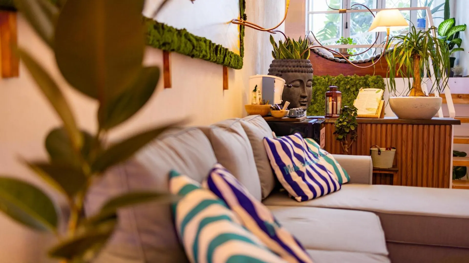 Molo Caracciolo Apartment Naples Italy