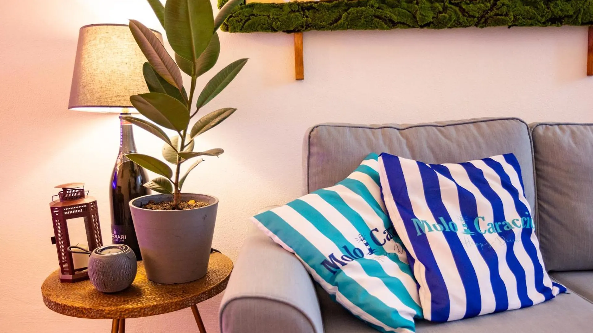 Molo Caracciolo Apartment Naples