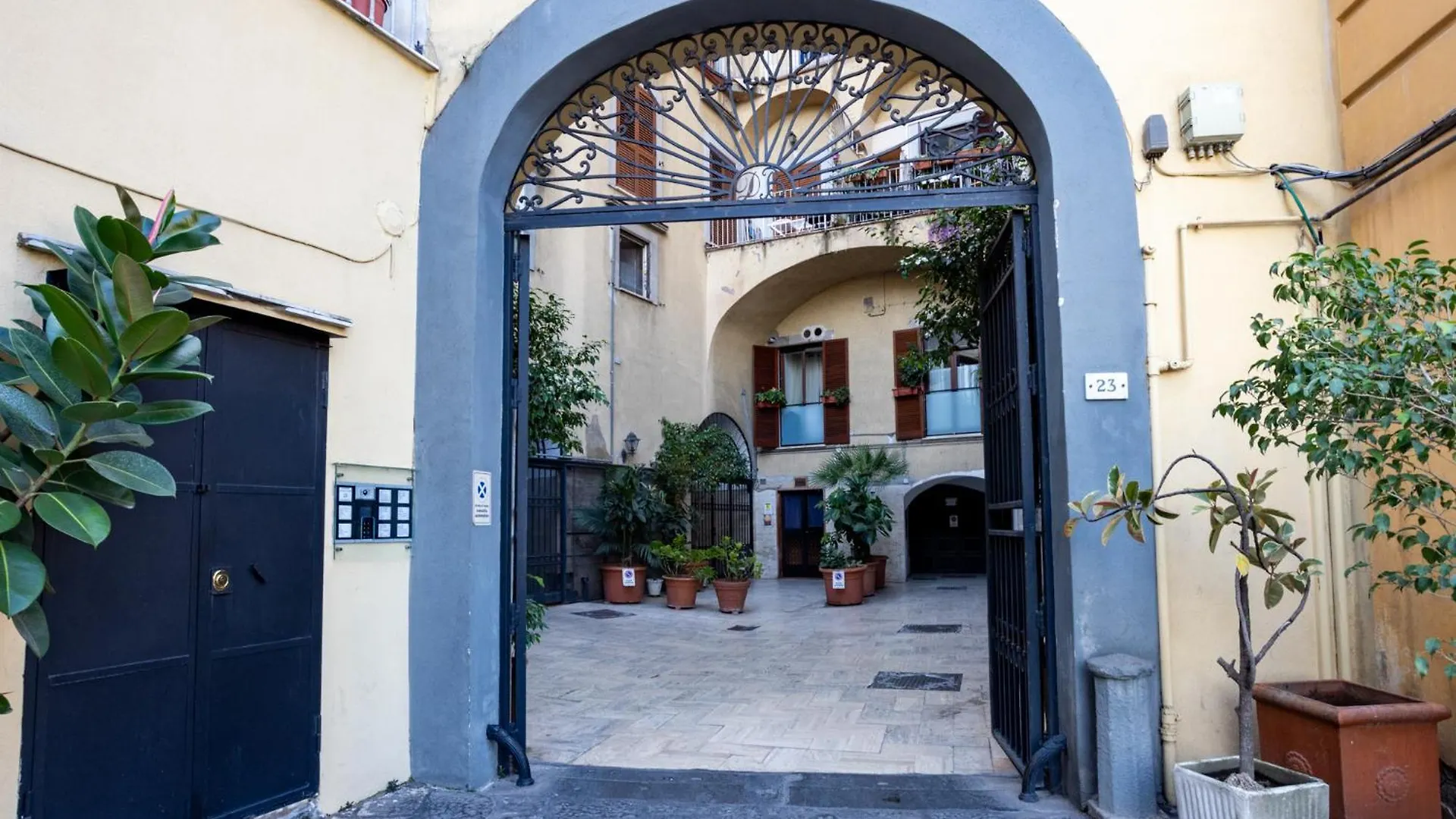 Ferienwohnung Molo Caracciolo Neapel Apartment