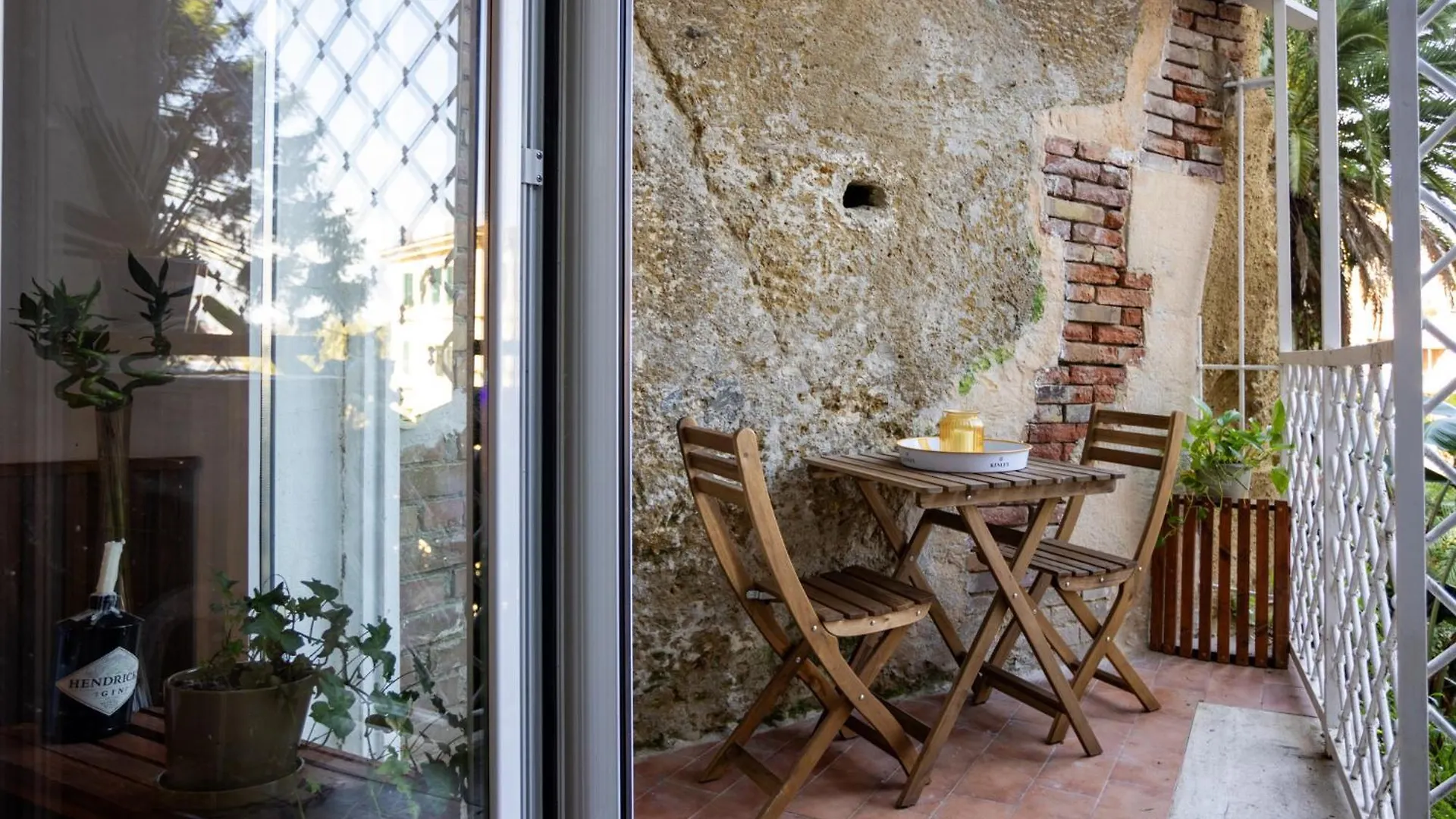 Apartment Ferienwohnung Molo Caracciolo Neapel Italien